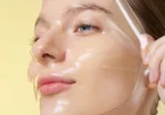 EQQUALBERRY  Collagen Glow Up Hydrogel Mask - Image 2
